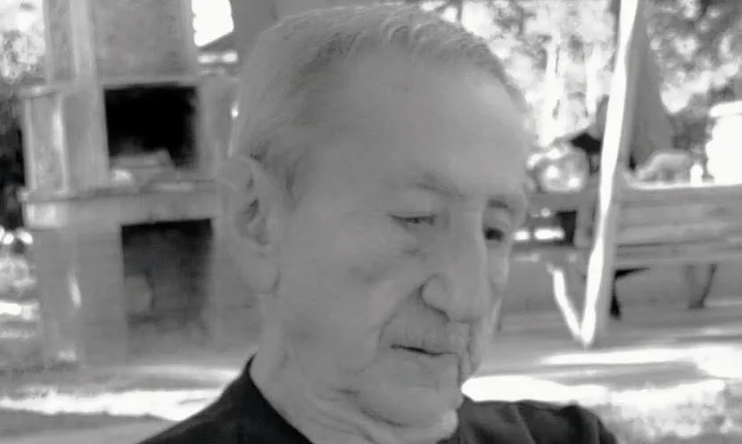 Okan Bender vefat etti