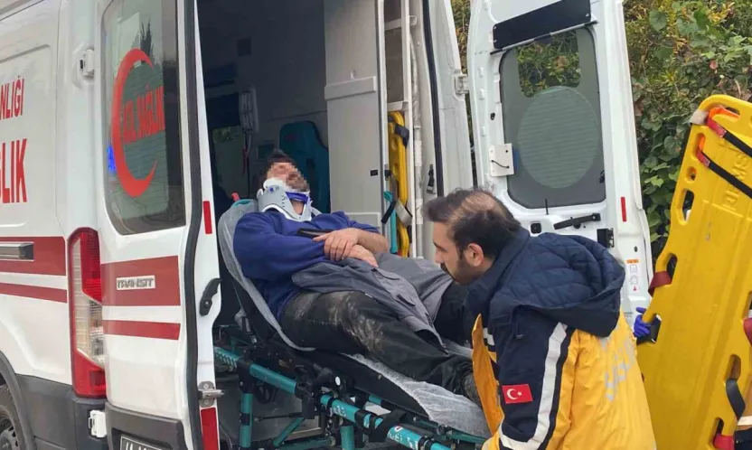 Panelvan ile çarpışan motosikletli yaralandı