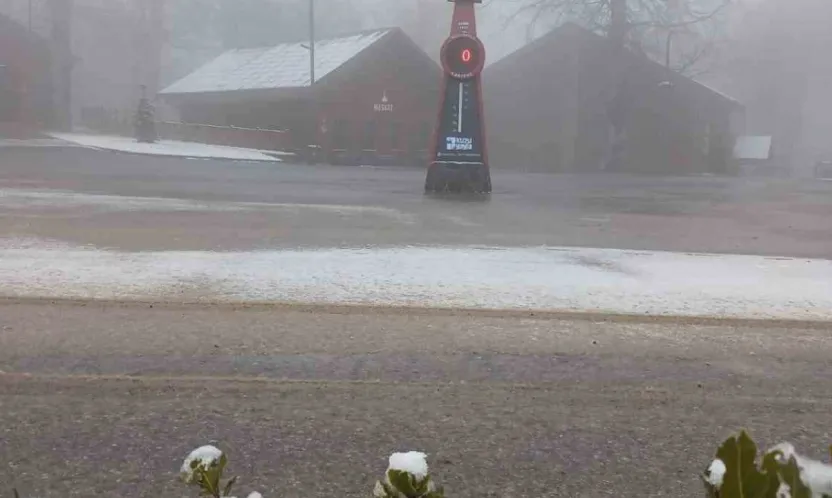 Samanlı Dağları'nın zirvesinde kar yağışı devam ediyor