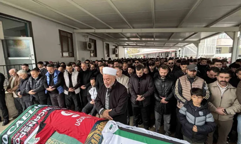 Silahlı kavgada hayatını kaybeden futbolcuya son veda