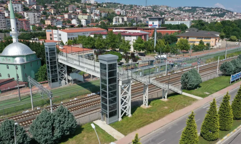 Son 6 yılda 18 yeni üst geçit, 38 engelli asansörü