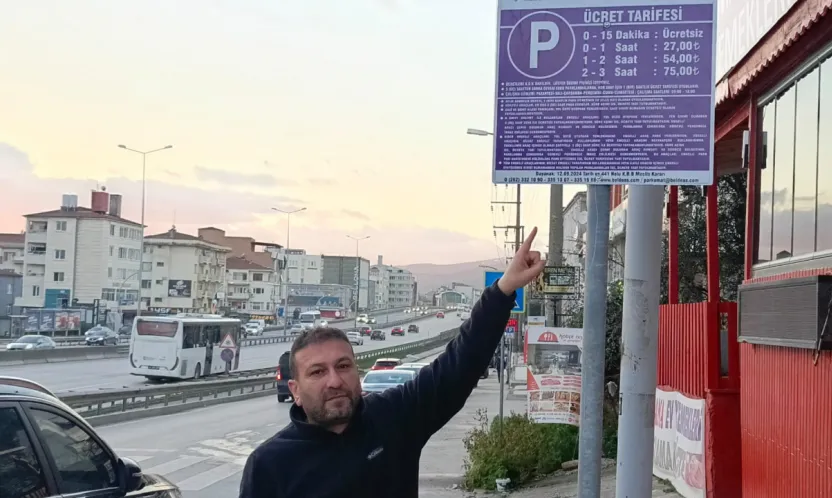 Zamları eleştirdi, iş yerinin önüne tabela dikildi